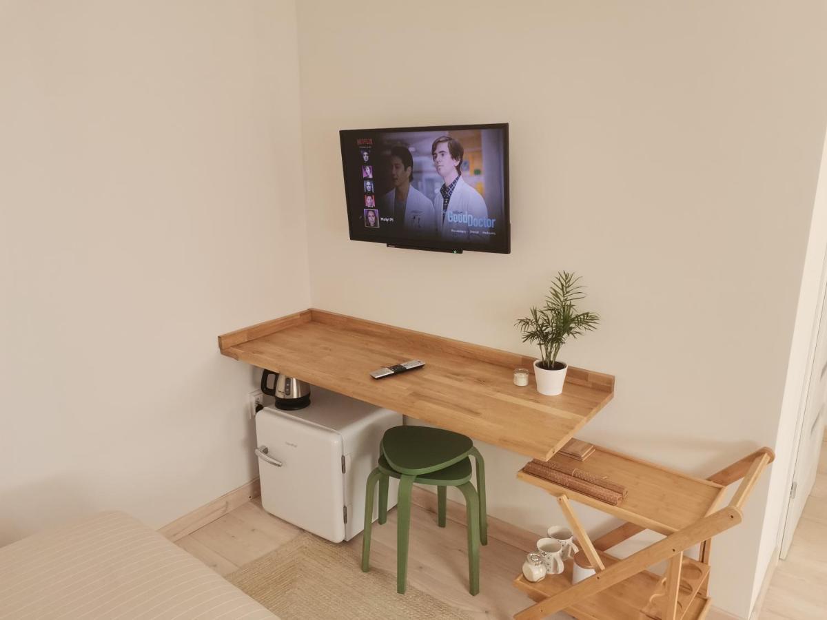 Motyl Apartamenty Studio Lub Pokoj Z Lazienka Bytom Exterior foto